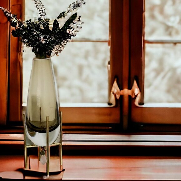 Original Florentina Smoked Glass Vase on Gold Stand - Picture 1 of 5
